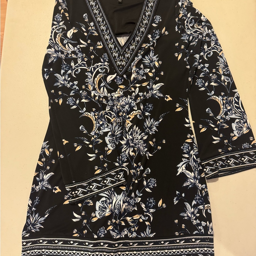 White House Black Market Black and Blue Floral dress